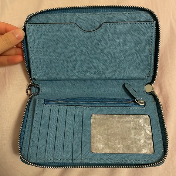 Michael Kors Wallet - Picture 3 of 3